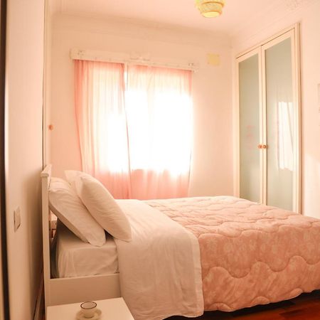 Grace'S Home In The City Center Napoli Esterno foto