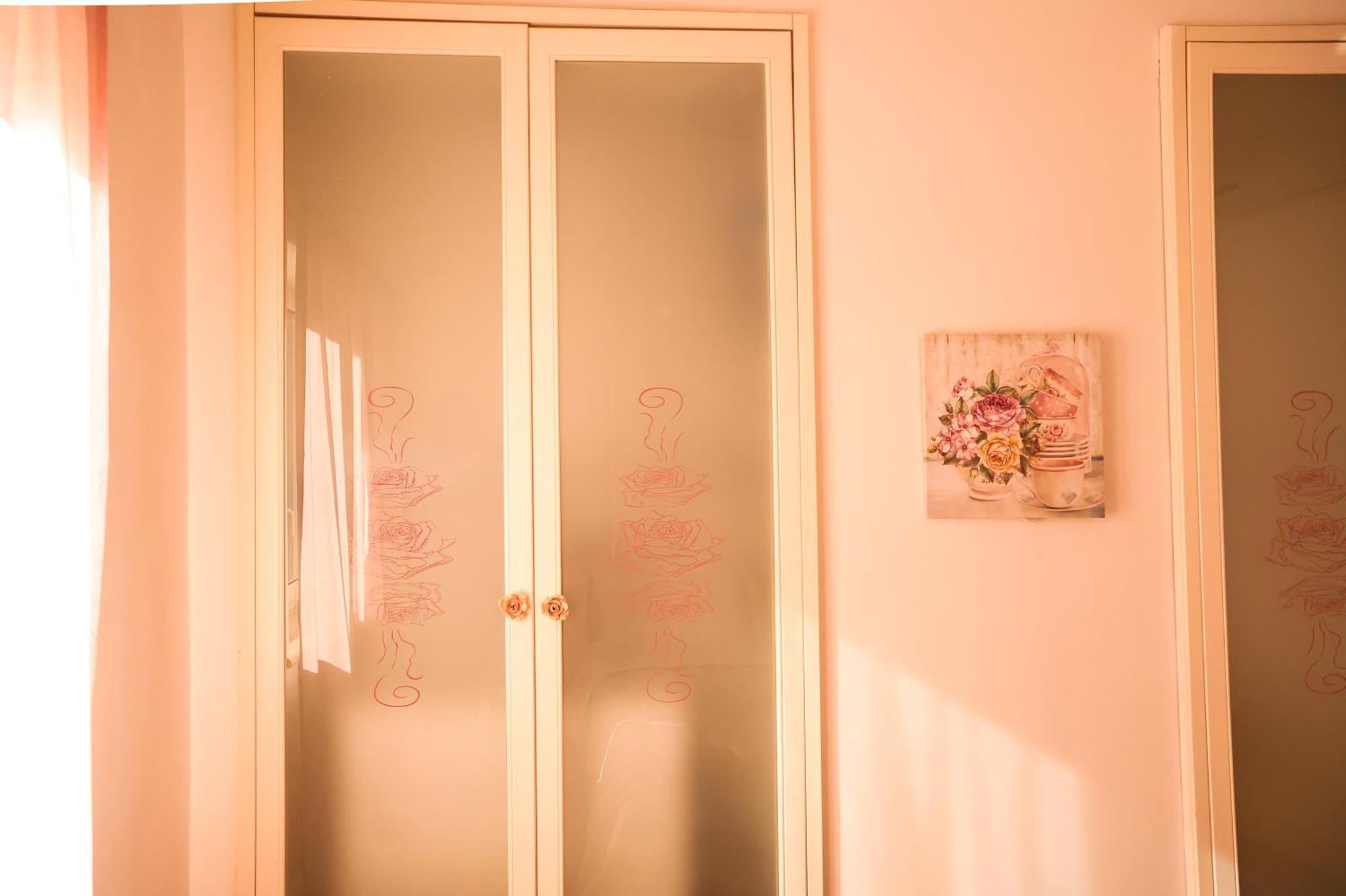 Grace'S Home In The City Center Napoli Esterno foto