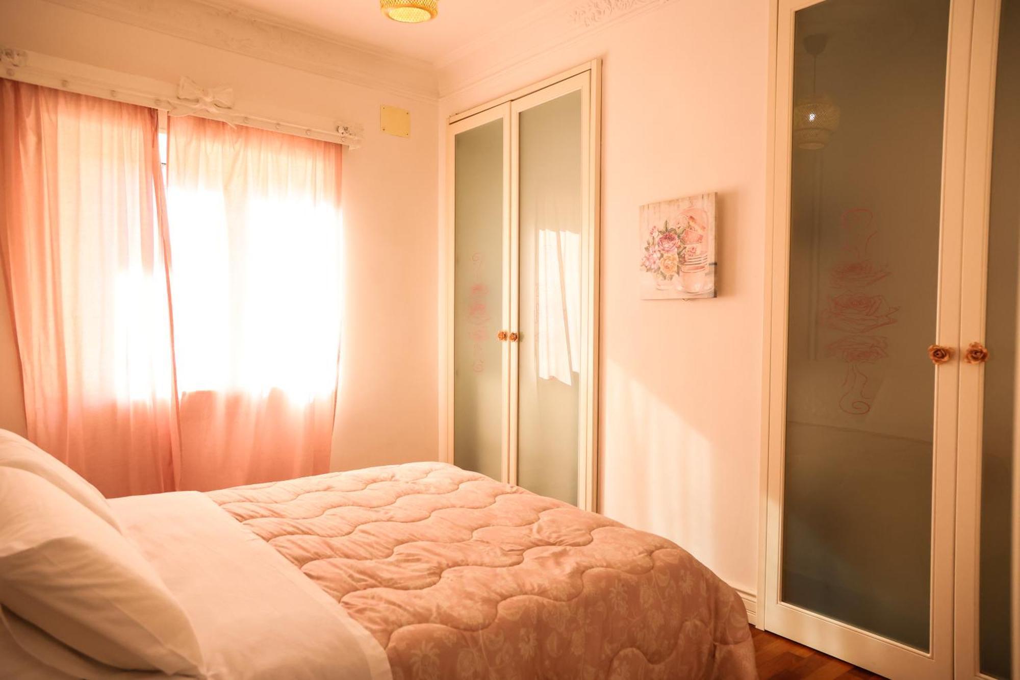 Grace'S Home In The City Center Napoli Esterno foto
